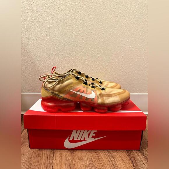 nike vapormax gold and red